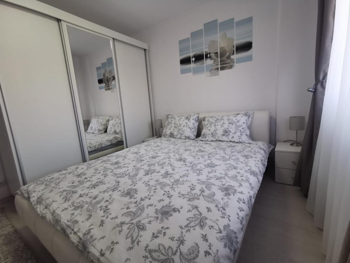Apartament Regim Hotelier Дева Экстерьер фото
