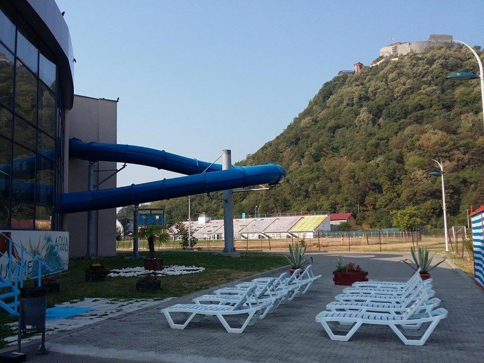 Apartament Regim Hotelier Дева Экстерьер фото